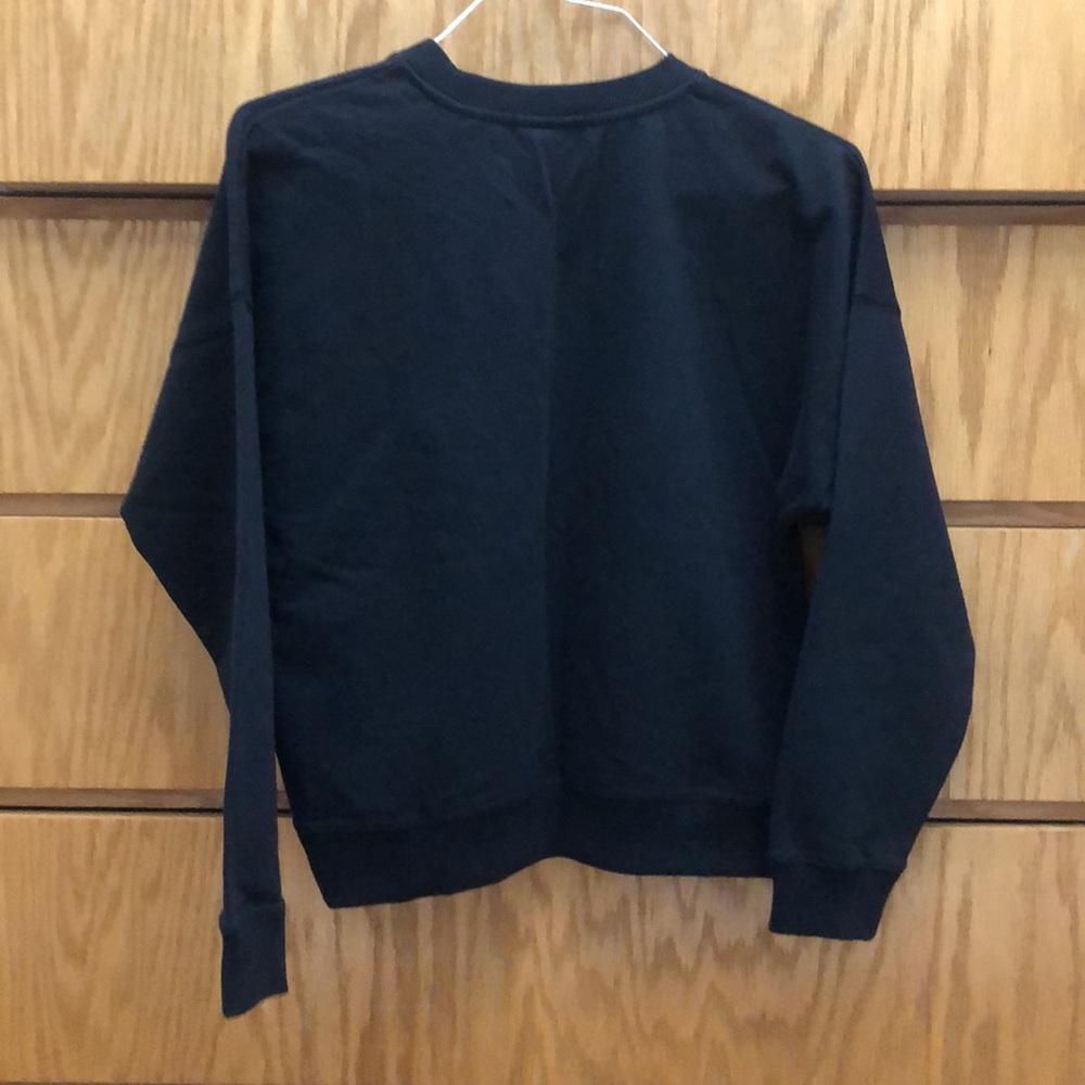 Brand new pullover - Picture 4 of 5
